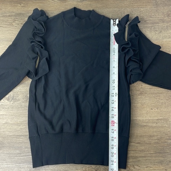 HALOGEN Black Ruffle Shoulder Removable Zip Sleeve Mock Sweater Top Size Small - Picture 6 of 11